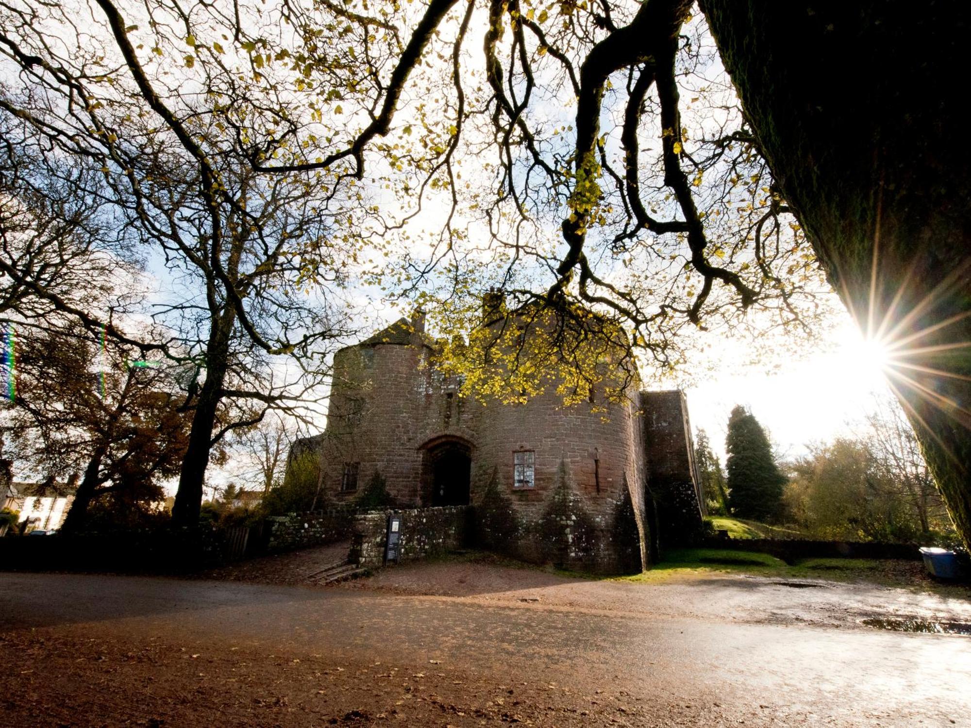 Yha St Briavels Castle Vandrarhem Saint Briavels Exteriör bild